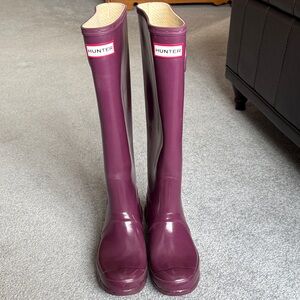 Hunter Women's Plum Rain Boots